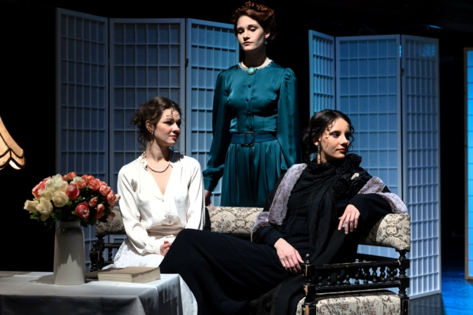 harom_nover_kuttner_adam_1